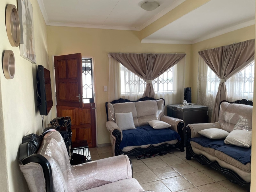 3 Bedroom Property for Sale in Freedom Park North West